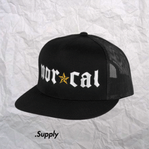 SANTA CRUZ MEDIEVAL EMBROIDERED MESH TRUCKER STRUCTURED HAT BLACK