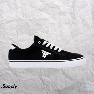 FALLEN BOMBER	BLACK WHITE
